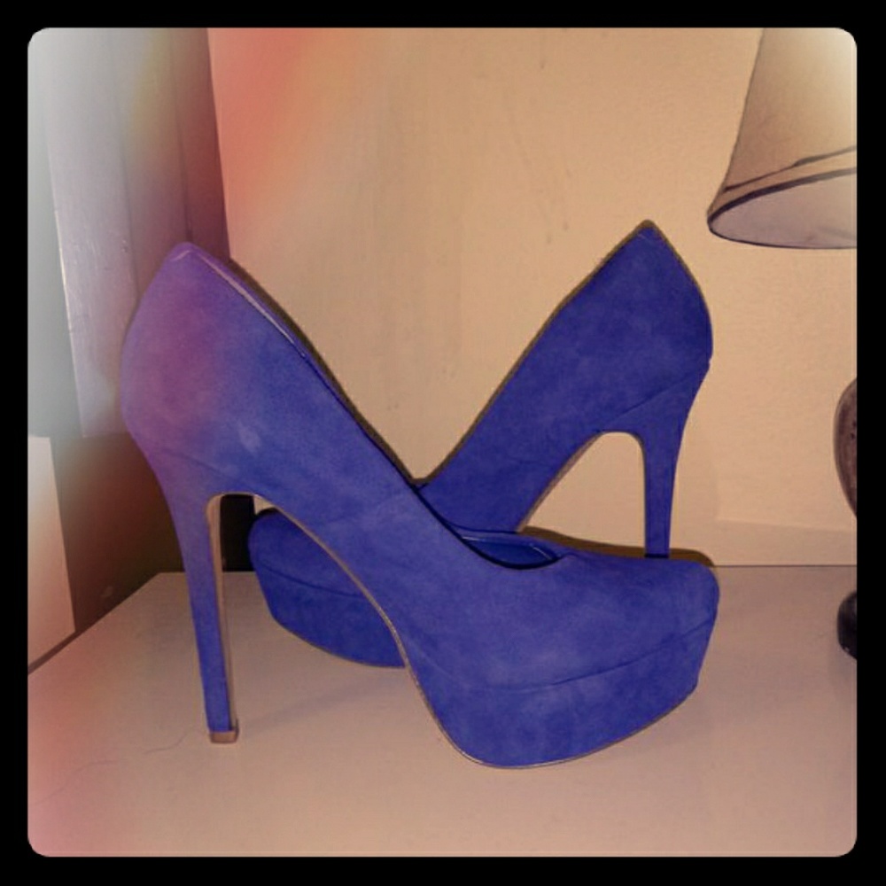 Blue Pumps